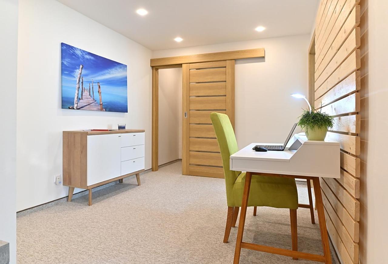 Apartman 5Five Пряшів Екстер'єр фото